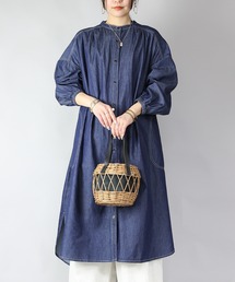 and it_（アンドイット）の「コットンデニムロングシャツワンピース（シャツワンピース）」