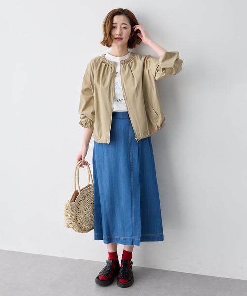 Petit Honfleur(プチオンフルール)の「ギャザーショートブルゾン【撥水】(その他アウター・レディース・ネイビー/ベージュ・9号/11号/13号)」の12枚目の写真