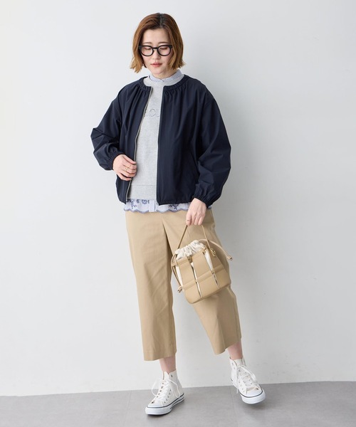 Petit Honfleur(プチオンフルール)の「ギャザーショートブルゾン【撥水】(その他アウター・レディース・ネイビー/ベージュ・9号/11号/13号)」の14枚目の写真