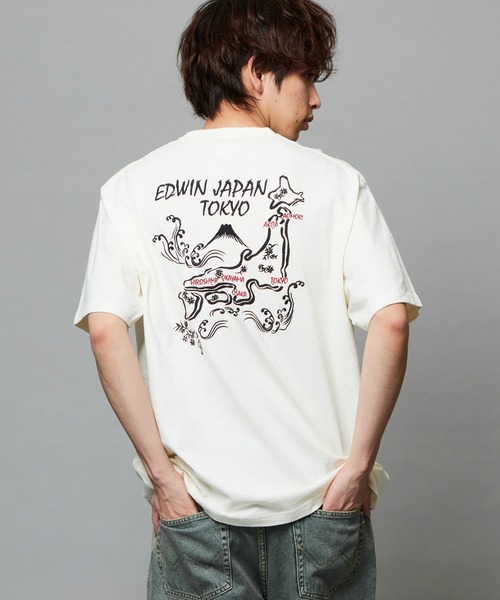 EDWIN（エドウィン）の「EDWIN エドウィン スーベニア プリントTシャツ 半袖（Tシャツ/カットソー・メンズ・アイボリー/ブラック/ブルー/ネイビー・MEDIUM/LARGE/X-LARGE）」の2枚目の写真