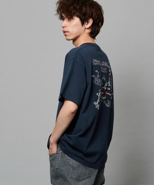 EDWIN（エドウィン）の「EDWIN エドウィン スーベニア プリントTシャツ 半袖（Tシャツ/カットソー・メンズ・アイボリー/ブラック/ブルー/ネイビー・MEDIUM/LARGE/X-LARGE）」の6枚目の写真