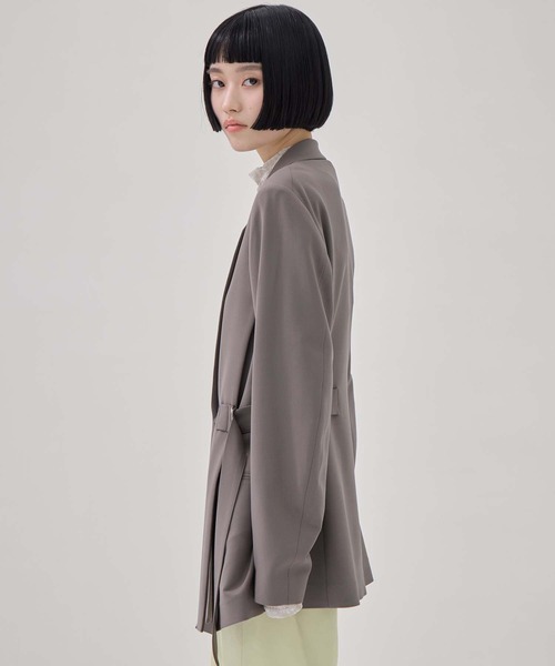 UJOH（ウジョー）の「【UJOH/ウジョー】別注 Side Belt JKT/サイドベルトジャケット（テーラードジャケット・レディース・ブラック/グレー・3）」の4枚目の写真