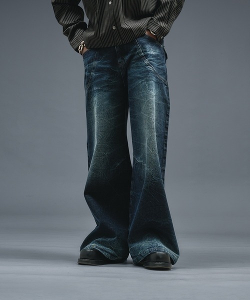 ANDER HUNK(アンダーハンク)の「Crack Overdyed Wide Flare Denim / クラックオーバーダイワイドフレアデニム(デニムパンツ・メンズ・ライトインディゴブルー/ブラック・LARGE/MEDIUM/SMALL)」の10枚目の写真