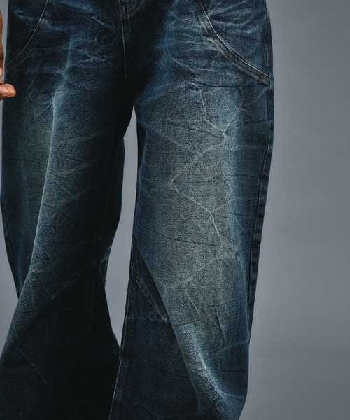 ANDER HUNK(アンダーハンク)の「Crack Overdyed Wide Flare Denim / クラックオーバーダイワイドフレアデニム(デニムパンツ・メンズ・ライトインディゴブルー/ブラック・LARGE/MEDIUM/SMALL)」の18枚目の写真