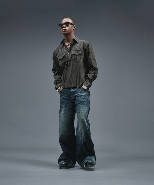 ANDER HUNK(アンダーハンク)の「Crack Overdyed Wide Flare Denim / クラックオーバーダイワイドフレアデニム(デニムパンツ・メンズ・ライトインディゴブルー/ブラック・LARGE/MEDIUM/SMALL)」の22枚目の写真