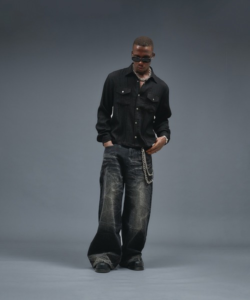 ANDER HUNK(アンダーハンク)の「Crack Overdyed Wide Flare Denim / クラックオーバーダイワイドフレアデニム(デニムパンツ・メンズ・ライトインディゴブルー/ブラック・LARGE/MEDIUM/SMALL)」の5枚目の写真
