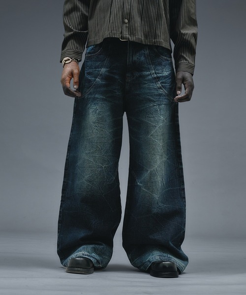 ANDER HUNK(アンダーハンク)の「Crack Overdyed Wide Flare Denim / クラックオーバーダイワイドフレアデニム(デニムパンツ・メンズ・ライトインディゴブルー/ブラック・LARGE/MEDIUM/SMALL)」の11枚目の写真