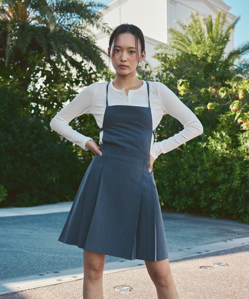 AFTERHOURS(アフターアワーズ)の「BACKLESS STRAP DRESS (CHARCOAL)(ワンピース・レディース・チャコール・FREE)」の2枚目の写真