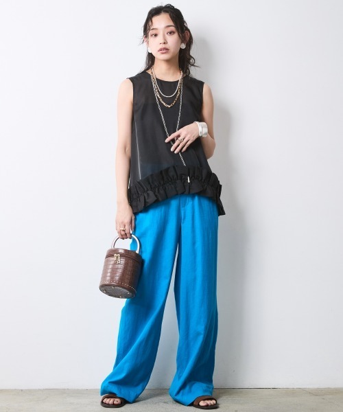 CHIC STYLE(シックスタイル)の「裾フリルシアーノースリーブブラウス<大きいサイズ有>シックスタイル(シャツ/ブラウス・レディース・ライトベージュ/ブラック・5L/4L/3L/LL/L/M)」の3枚目の写真