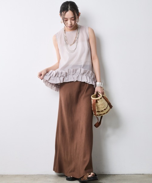 CHIC STYLE(シックスタイル)の「裾フリルシアーノースリーブブラウス<大きいサイズ有>シックスタイル(シャツ/ブラウス・レディース・ライトベージュ/ブラック・5L/4L/3L/LL/L/M)」の5枚目の写真