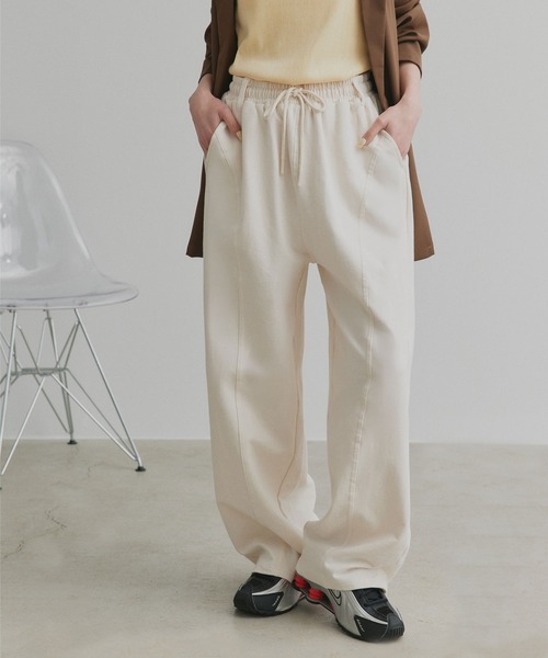 ad thie（アドティエ）の「スウェット ワイド カーブパンツ（スウェットパンツ・レディース・オートミール/チャコール/ブラック/アイボリー/ブラウン・MEDIUM/LARGE）」の9枚目の写真