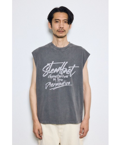 AZUL by moussy（アズールバイマウジー）の「ピグメントノースリーブトップス　夏服　春服　秋服　筋トレ　ジム（Tシャツ/カットソー・メンズ・ベージュ/ブラック/レッド/オフホワイト・MEDIUM/LARGE）」の13枚目の写真