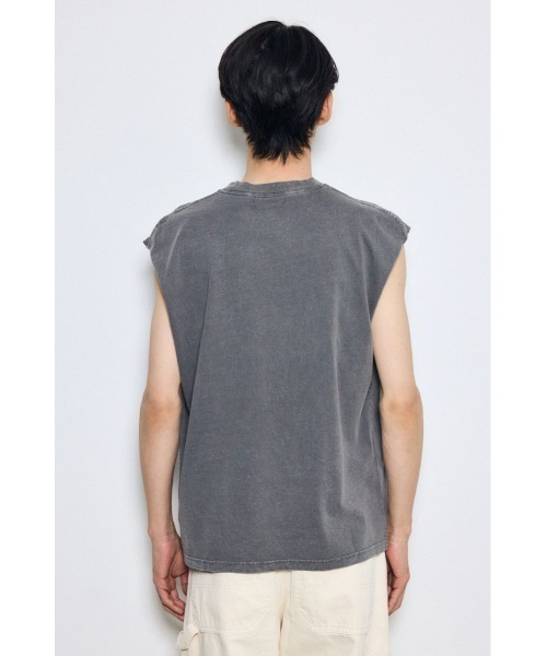 AZUL by moussy（アズールバイマウジー）の「ピグメントノースリーブトップス　夏服　春服　秋服　筋トレ　ジム（Tシャツ/カットソー・メンズ・ベージュ/ブラック/レッド/オフホワイト・MEDIUM/LARGE）」の15枚目の写真