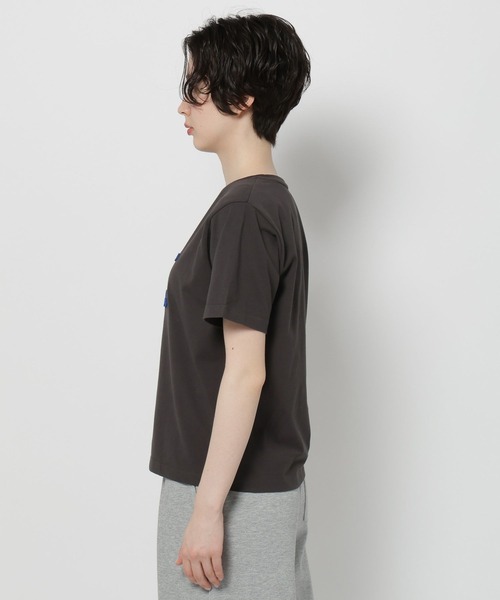 niko and...(ニコアンド)の「レタリング刺繍Tシャツ(Tシャツ/カットソー・レディース・チャコール/オフホワイト/ブラウン・LARGE/MEDIUM)」の6枚目の写真
