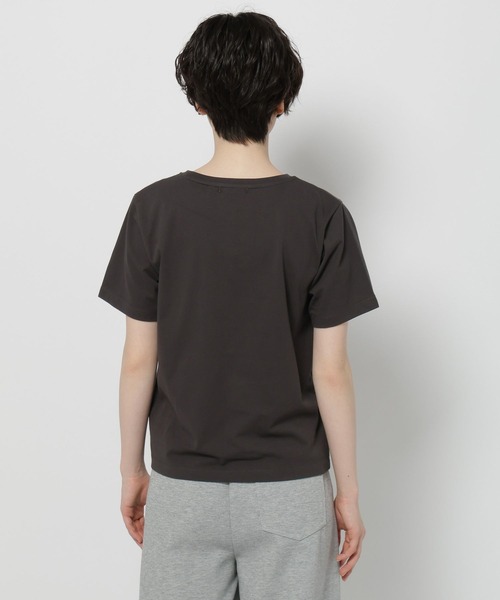 niko and...(ニコアンド)の「レタリング刺繍Tシャツ(Tシャツ/カットソー・レディース・チャコール/オフホワイト/ブラウン・LARGE/MEDIUM)」の7枚目の写真