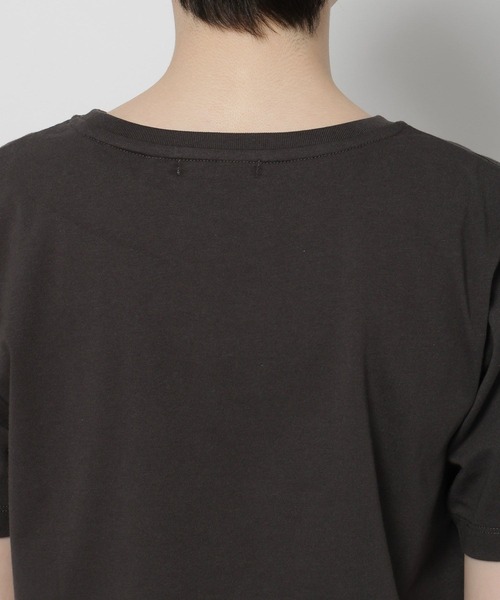 niko and...(ニコアンド)の「レタリング刺繍Tシャツ(Tシャツ/カットソー・レディース・チャコール/オフホワイト/ブラウン・LARGE/MEDIUM)」の9枚目の写真