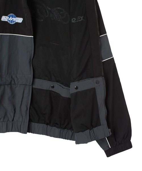 X-girl(エックスガール)の「2WAY SCRIPT LOGO TRACK JACKET(ブルゾン・レディース・ブラック/ベージュ/バーガンディー・S/M)」の16枚目の写真