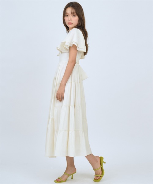 AND COUTURE(アンドクチュール)の「Vネック襟レースティアードワンピース(ワンピース・レディース・オレンジ/グリーン/レッド/オフホワイト/サックスブルー/ブラック・FREE)」の12枚目の写真