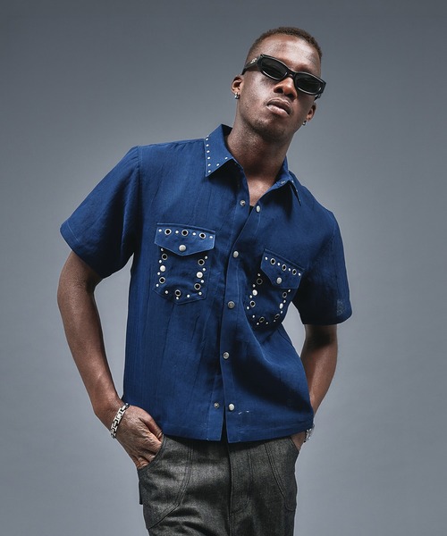 ANDER HUNK(アンダーハンク)の「Studs & Eyelet Design Sier Shirt / スタッズ&アイレットデザインシアーシャツ(シャツ/ブラウス・メンズ・ブラック/ブルー/ブラウン・LARGE/MEDIUM/SMALL)」の21枚目の写真