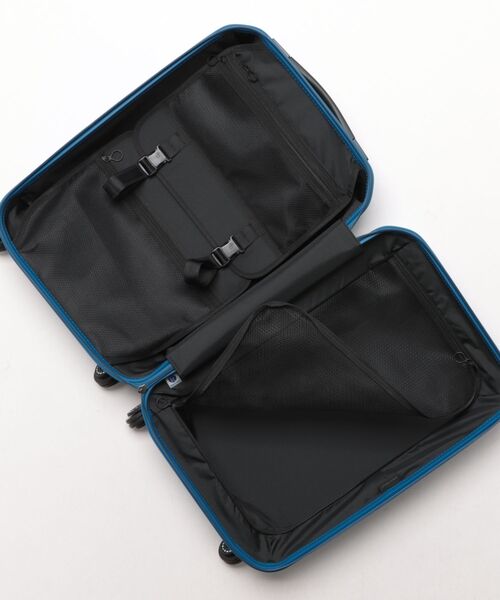 ProtecA（プロテカ）の「プロテカ フリーウォーカーGLd スーツケース 日本製 機内持ち込み 34L 08541（スーツケース/キャリーバッグ・メンズ・ブラック/シルバー/ロイヤルブルー・FREE）」の6枚目の写真