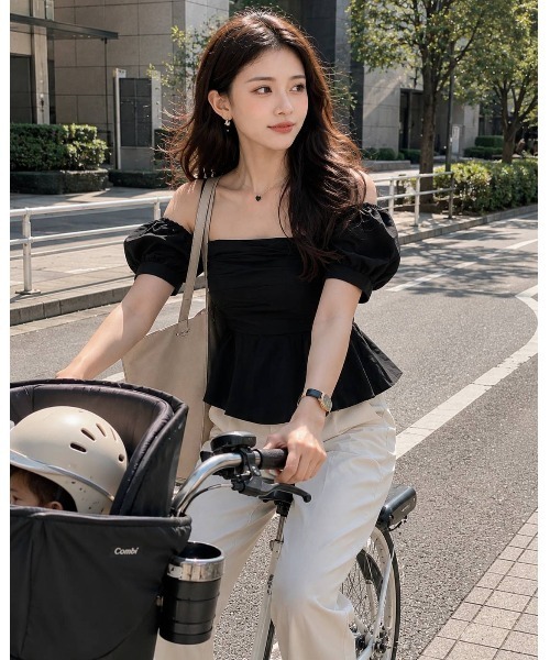 semuse(セミューズ)の「シャーリングオフショル半袖パフスリーブブラウス(シャツ/ブラウス・レディース・ピンク/ホワイト/ブラック・FREE)」の20枚目の写真