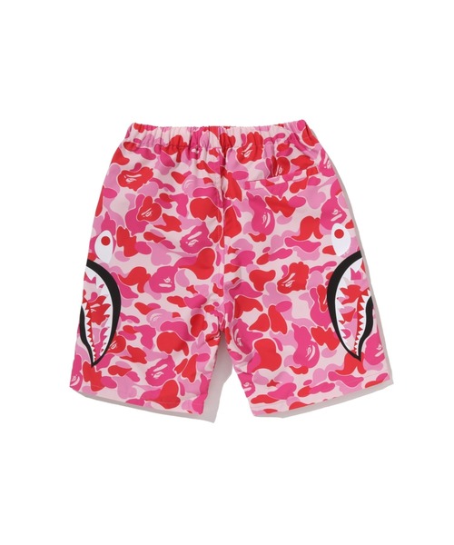 A BATHING APE(アベイシングエイプ)の「ABC CAMO SIDE SHARK BEACH SHORTS(その他パンツ・キッズ・ピンク/ブルー/グリーン・140/100/130/120/110)」の6枚目の写真