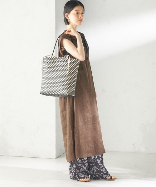 SHIPS（シップス）の「【SHIPS別注】NHE: TO（かごバッグ・レディース・ダークグレー・ONE SIZE）」の12枚目の写真