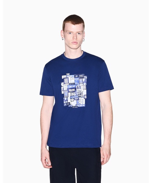 ARMANI EXCHANGE（アルマーニエクスチェンジ）の「【A|X アルマーニ エクスチェンジ】ロゴコラージュ レギュラーフィット 半袖クルーネックTシャツ/REGULAR（EC限定カラー含）（Tシャツ/カットソー・メンズ・オフホワイト/ブルー・LARGE/MEDIUM/SMALL/X-LARGE/XX-LARGE/X-SMALL）」の2枚目の写真