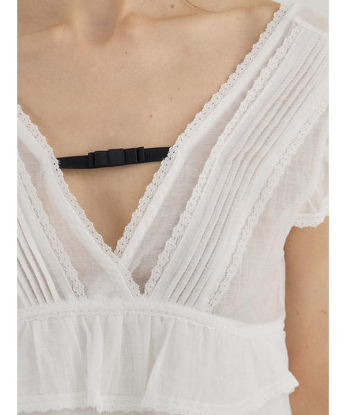 Sorry,Too Much Love(ソーリートゥーマッチラブ)の「Pintuck Lace Tiered Blouse_Ivory(シャツ/ブラウス・レディース・その他・FREE)」の4枚目の写真