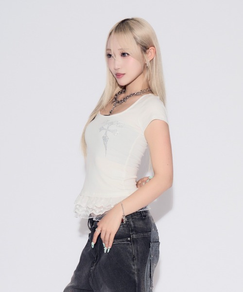 tinkerend(ティンカーエンド)の「Rhinestone Lace Cross T-shirt / ラインストーンレースクロスTシャツ(Tシャツ/カットソー・レディース・ホワイト・FREE)」の11枚目の写真