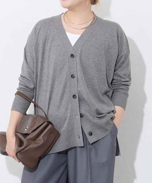 JOURNAL STANDARD(ジャーナルスタンダード)の「ウォッシャブルコットンシルクミックスVネックカーディガン(カーディガン/ボレロ・レディース・ブラック/グレー/ベージュ・FREE)」の3枚目の写真