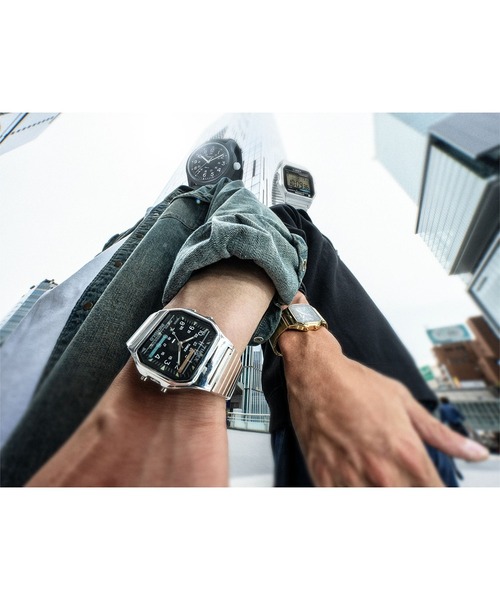 TIMEX（タイメックス）の「【別注】TIMEX / Square Camper Silver（デジタル腕時計・メンズ・シルバー・ONE SIZE）」の2枚目の写真
