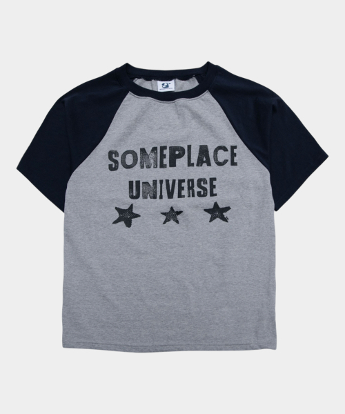SOMEPLACE MAN(サムプレイス・マン)の「ユニバースグラフィックレグラン配色ソフトラウンドネックオーバーサイズ半袖Tシャツ_2COLOR(Tシャツ/カットソー・メンズ・チャコール/ネイビー・FREE)」の4枚目の写真