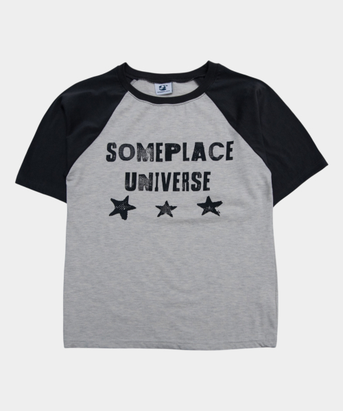 SOMEPLACE MAN(サムプレイス・マン)の「ユニバースグラフィックレグラン配色ソフトラウンドネックオーバーサイズ半袖Tシャツ_2COLOR(Tシャツ/カットソー・メンズ・チャコール/ネイビー・FREE)」の5枚目の写真