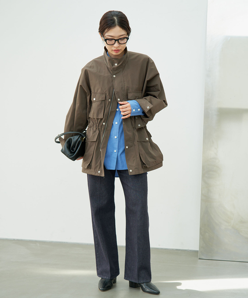 IENA（イエナ）の「《手洗い可》撥水ポリエステルツイルユーティリティジャケット（その他アウター・レディース・カーキ/ブラック・FREE）」の4枚目の写真