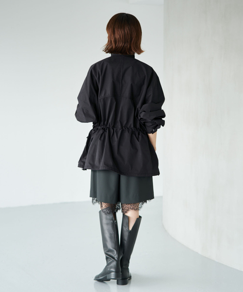 IENA（イエナ）の「《手洗い可》撥水ポリエステルツイルユーティリティジャケット（その他アウター・レディース・カーキ/ブラック・FREE）」の15枚目の写真