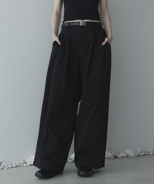 remer(リメール)の「remer 26春夏新作 / ルーズカットオフシームチノパンツ / loose cut off seam chino PT(チノパンツ・メンズ・ベージュ/ブラック・X-SMALL/LARGE/SMALL/MEDIUM)」の7枚目の写真