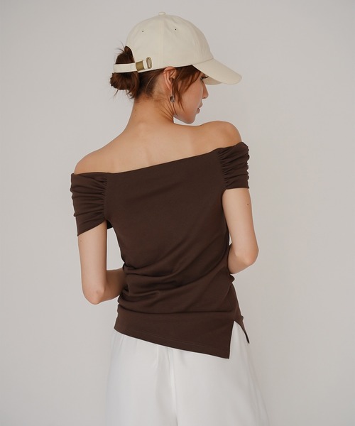 KINO THE KEI(キノザケイ)の「ボートネック オフショルダー 2WAY トップス KINO THE KEI(Tシャツ/カットソー・レディース・ブラック/ダークブラウン/ホワイト・フリー)」の21枚目の写真