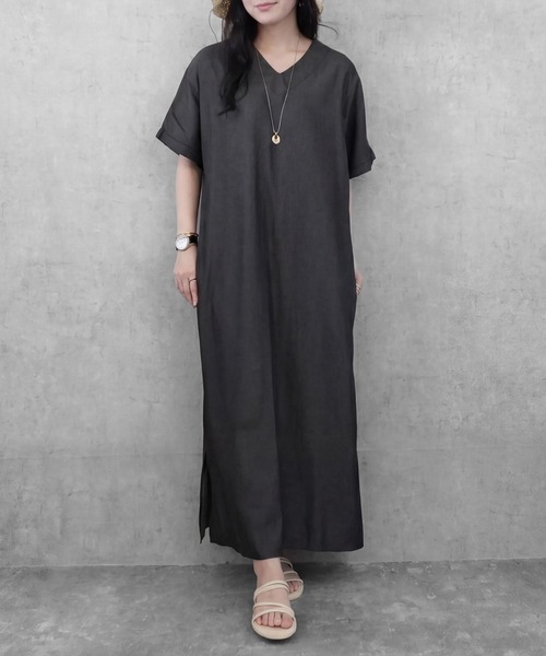 SELECT LEVERY(セレクトリベリー)の「ポケット付き楽ちんVネックロングワンピース(ワンピース・レディース・ブラック/ミント/ネイビー・MEDIUM/LARGE)」の17枚目の写真