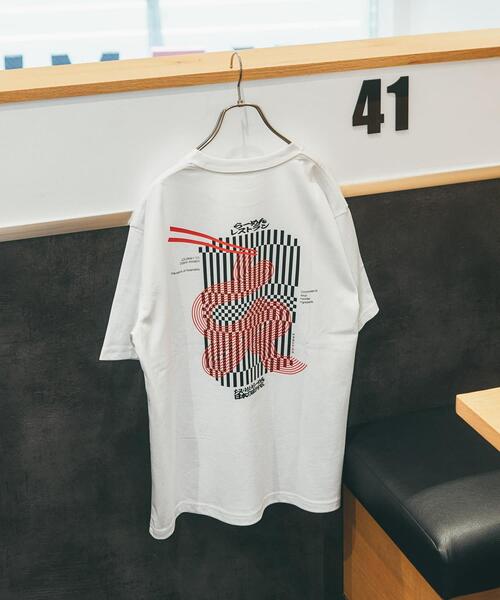 Collaboration URBAN RESEARCH(コラボレーションアーバンリサーチ)の「KAMUKURA×UR T-SHIRTS Lantern(Tシャツ/カットソー・メンズ・ホワイト系その他/チャコールグレー/ホワイト/レッド/ブラウン・LARGE/MEDIUM/SMALL)」の12枚目の写真