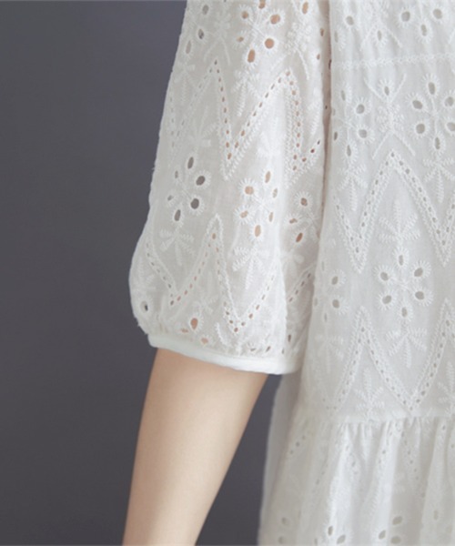 ONEP STAR(ワンピスター)の「刺繍レースティアード半袖ワンピース(ワンピース・レディース・ホワイト・MEDIUM/LARGE/X-LARGE)」の4枚目の写真