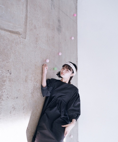 shesaidthat(シーセッドザット)の「shesaidthat - ギャザーワンピース / Gather Dress(ワンピース・レディース・ネイビー/ホワイト・FREE)」の7枚目の写真