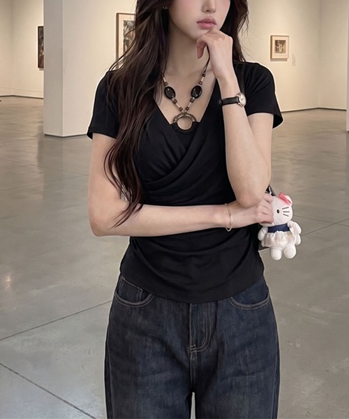 Girly Doll（ガーリードール）の「フェイクレイヤードビーズホルターネック半袖トップス（Tシャツ/カットソー・レディース・グレー/ホワイト/ブラック/ブラウン・FREE）」の14枚目の写真