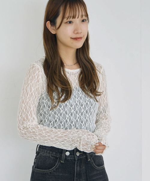 archives(アルシーヴ)の「フロッキードットアソートカットレースTOPS(Tシャツ/カットソー・レディース・アイボリー/ホワイト×ブラック/ブラック×ホワイト/ブラック・MEDIUM)」の4枚目の写真