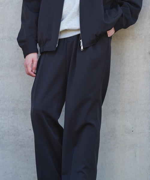 URBAN RESEARCH DOORS(アーバンリサーチドアーズ)の「『UR TECH』完声2タックワイドトラウザー(その他パンツ・メンズ・ブラック/ブラウン/チェック・MEDIUM/LARGE/SMALL)」の8枚目の写真