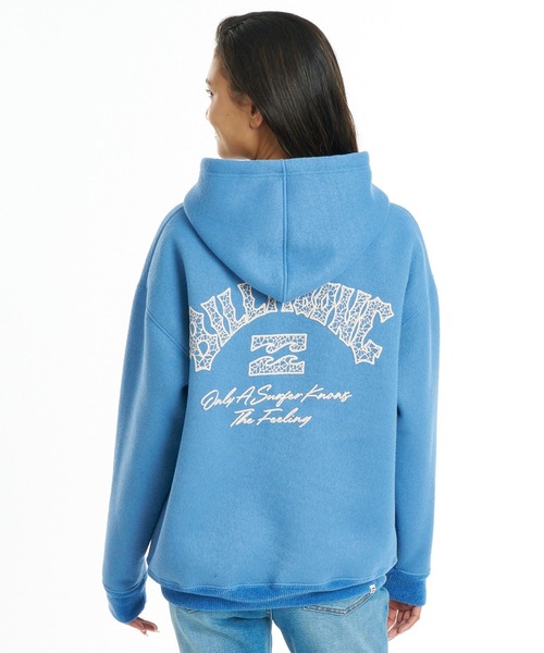BILLABONG(ビラボン)の「BILLABONG ウィメンズ SHAGGY BONDING ARCH PARKA パーカー 【2026年秋冬モデル】/ビラボンバックプリントプルオーバーフーディー(パーカー・レディース・アイボリー/オフホワイト/ブルー系その他・MEDIUM/LARGE)」の6枚目の写真