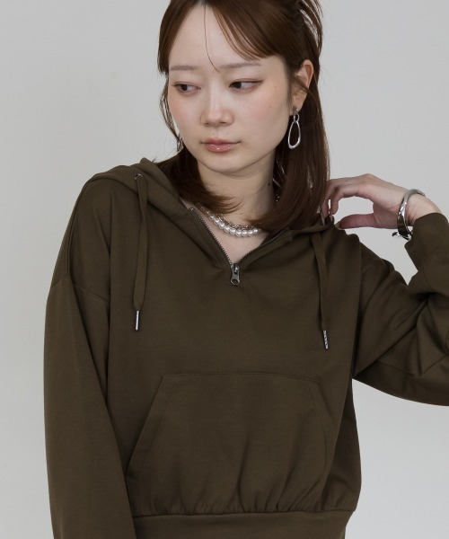 mellomela.(メロメラ)の「ダブルフェイスハーフジップショート丈フーディー(パーカー・レディース・杢グレー/ブラック・M)」の7枚目の写真