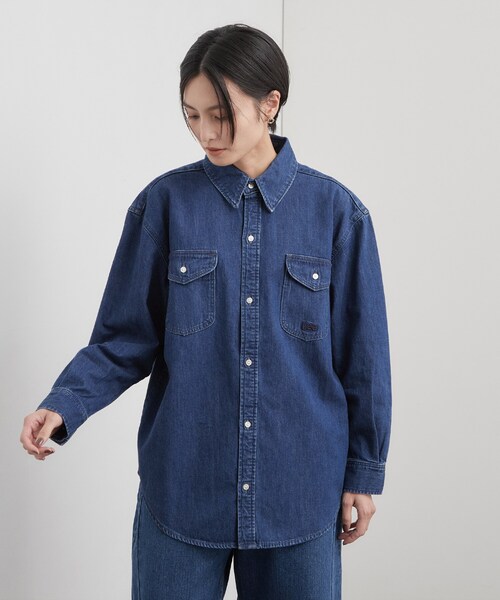 OPAQUE.CLIP(オペークドットクリップ)の「【Lee別注】ワークデニムシャツ(シャツ/ブラウス・レディース・ネイビー/ブルー系その他・99)」の8枚目の写真