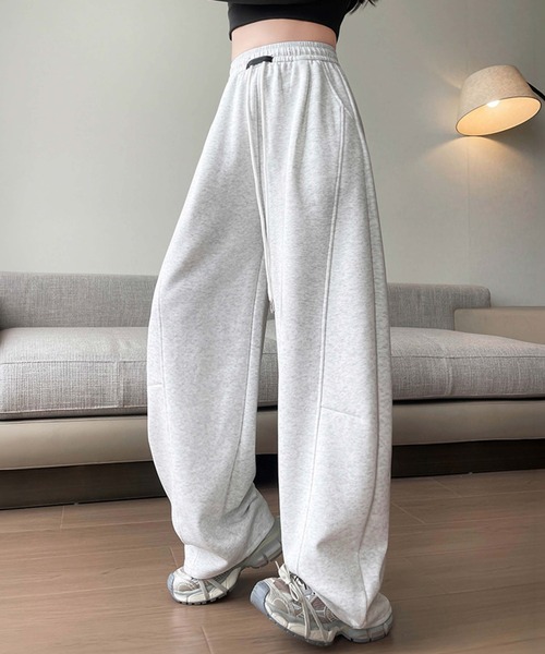 Lilamusant(リラミュゾン)の「【YD】【Lilamusant(リラミュゾン)】ワイドバレルシルエットスウェットパンツ(スウェットパンツ・レディース・ライトグレー/ブラック/グレー/アイボリー/ダークグレー・L/M)」の8枚目の写真