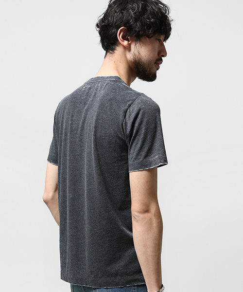 42ND ROYAL HIGHLAND(フォーティーセカンドロイヤルハイランド)の「ROYAL PALM/ RP Vintage VネックポケットT(Tシャツ/カットソー・メンズ・グレー/ブルー/ブラック・MEDIUM/SMALL/LARGE)」の4枚目の写真
